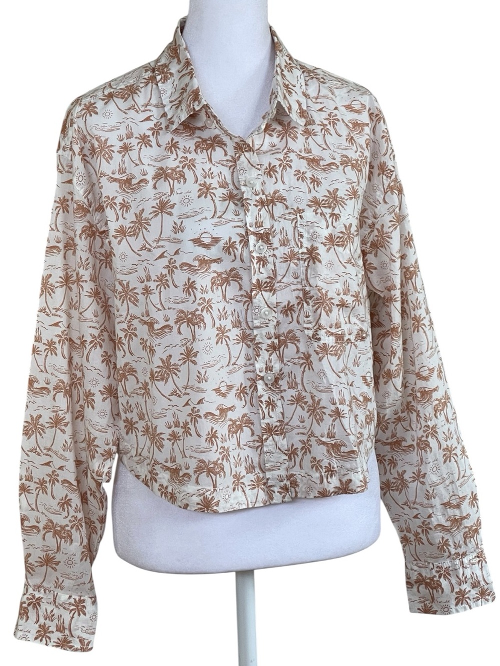 American Eagle Cream Tan Palm-Print Cropped Oxford Button-Up Shirt Sz XS L/S